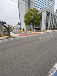 道路からの乗り入れ口