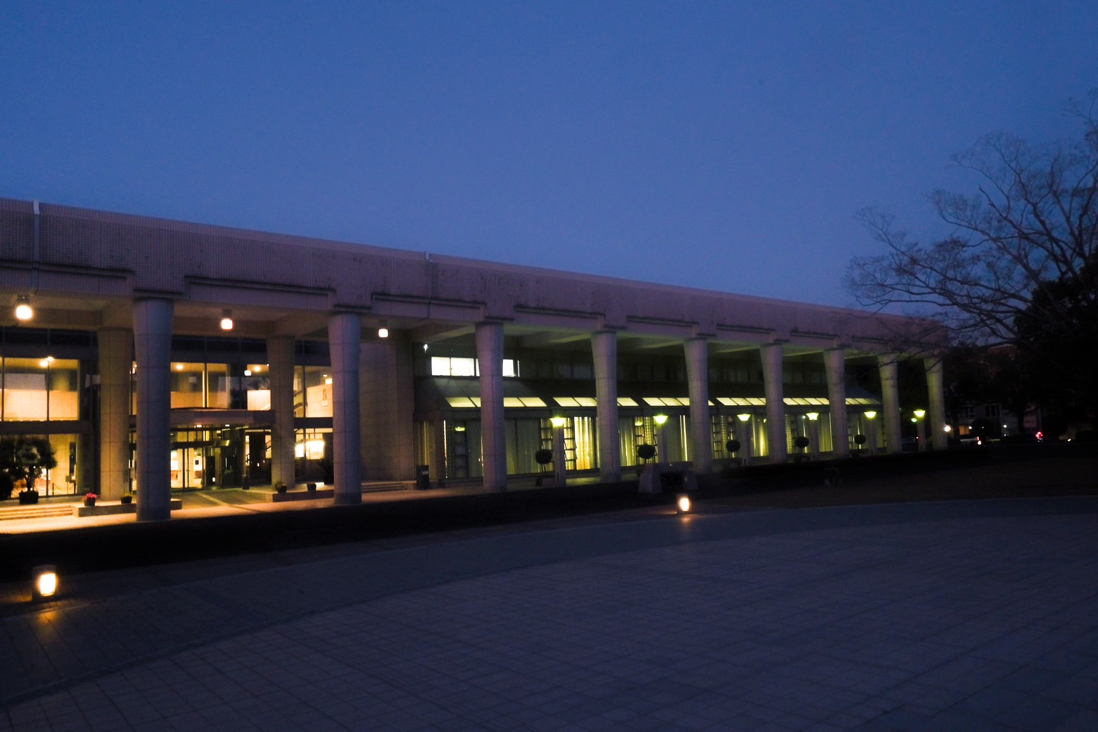 宮崎県立図書館